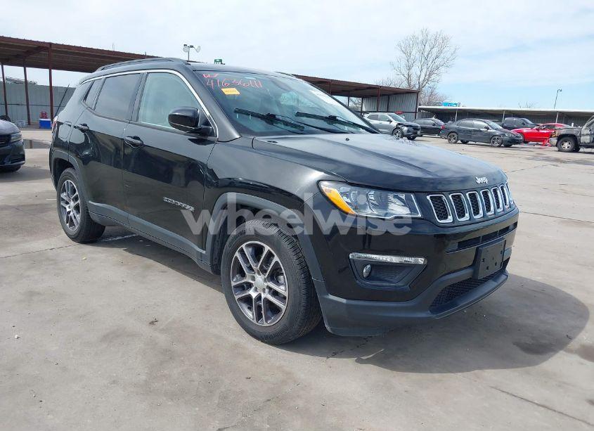 2019 Jeep Compass SUN AND WHEEL FWD (VIN 3C4NJCBB7KT706519) main photo