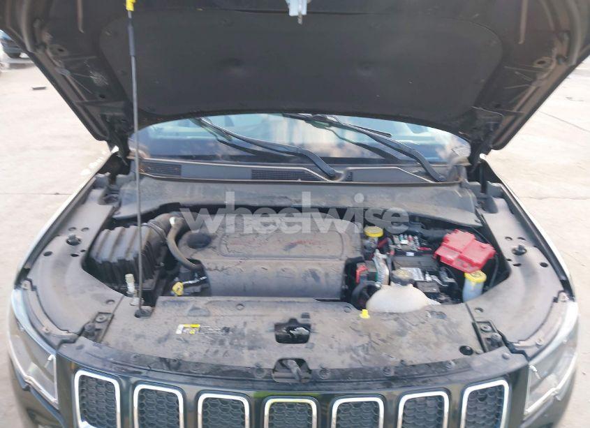 Photo 10 of 2019 Jeep Compass SUN AND WHEEL FWD (VIN 3C4NJCBB7KT706519)