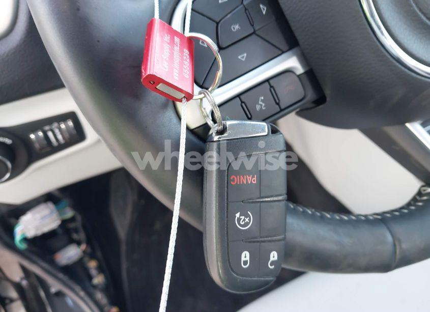 Photo 11 of 2019 Jeep Compass SUN AND WHEEL FWD (VIN 3C4NJCBB7KT706519)