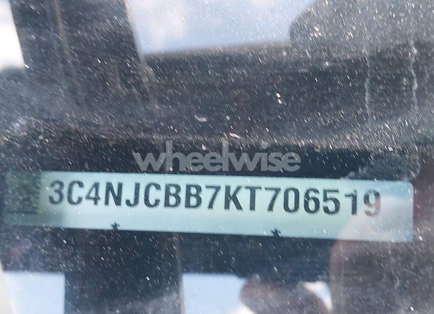 Photo 18 of 2019 Jeep Compass SUN AND WHEEL FWD (VIN 3C4NJCBB7KT706519)