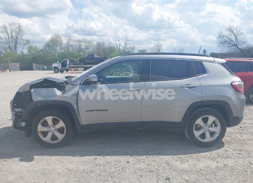 Photo 15 of 2019 Jeep Compass LATITUDE FWD (VIN 3C4NJCBB7KT742453)