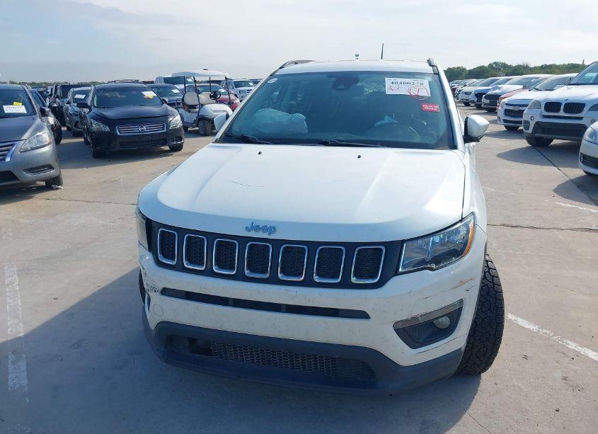 Photo 12 of 2019 Jeep Compass LATITUDE FWD (VIN 3C4NJCBB7KT802912)