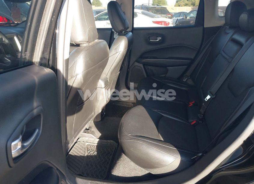 Photo 8 of 2019 Jeep Compass LATITUDE FWD (VIN 3C4NJCBB7KT855612)