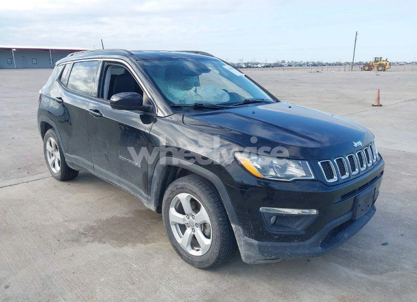 2020 Jeep Compass LATITUDE FWD (VIN 3C4NJCBB7LT162363) main photo