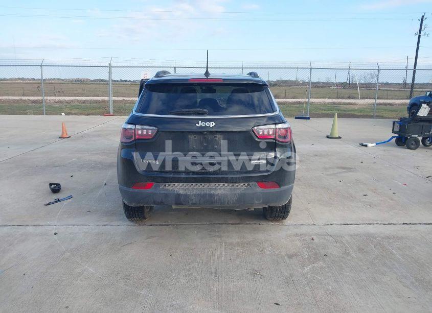 Photo 15 of 2020 Jeep Compass LATITUDE FWD (VIN 3C4NJCBB7LT162363)