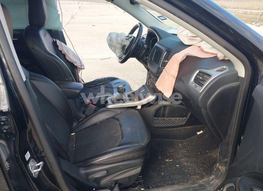 Photo 5 of 2020 Jeep Compass LATITUDE FWD (VIN 3C4NJCBB7LT162363)