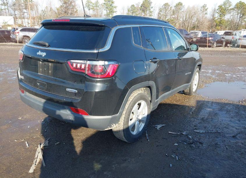 Photo 4 of 2021 Jeep Compass LATITUDE FWD (VIN 3C4NJCBB7MT570962)