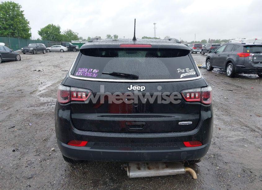 Photo 17 of 2021 Jeep Compass LATITUDE FWD (VIN 3C4NJCBB7MT592525)