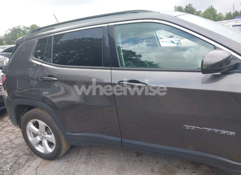 Photo 13 of 2021 Jeep Compass LATITUDE FWD (VIN 3C4NJCBB7MT604673)