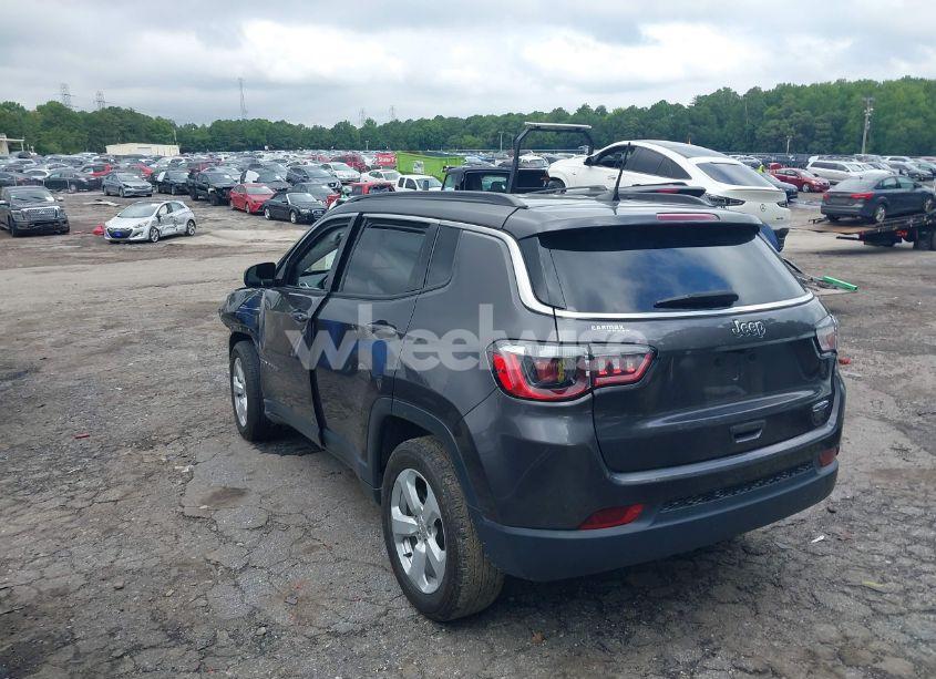Photo 3 of 2021 Jeep Compass LATITUDE FWD (VIN 3C4NJCBB7MT604673)