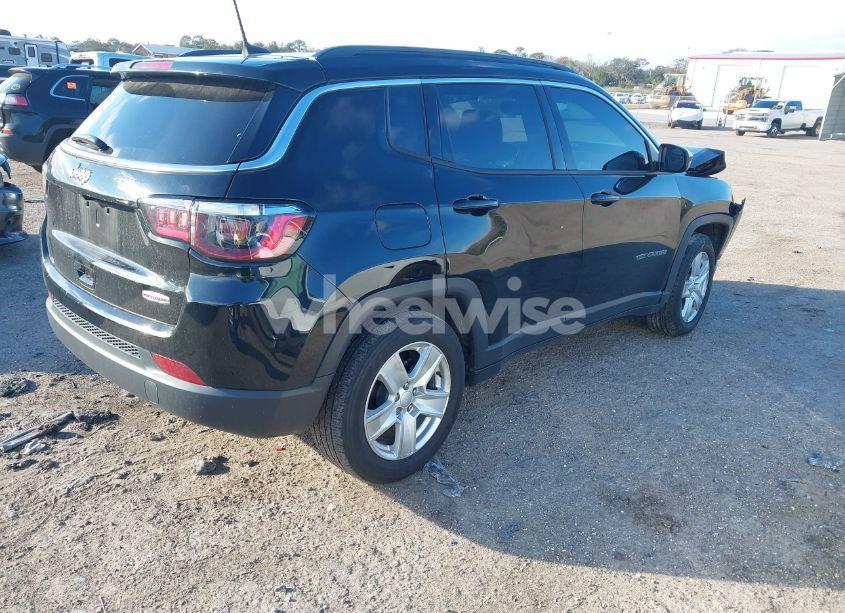 Photo 4 of 2022 Jeep Compass LATITUDE FWD (VIN 3C4NJCBB7NT119144)