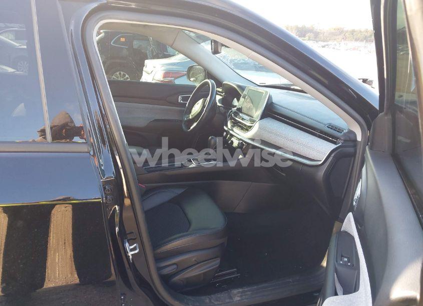 Photo 5 of 2022 Jeep Compass LATITUDE FWD (VIN 3C4NJCBB7NT119144)