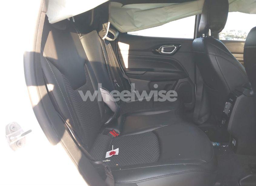 Photo 8 of 2022 Jeep Compass ALTITUDE FWD (VIN 3C4NJCBB7NT234648)