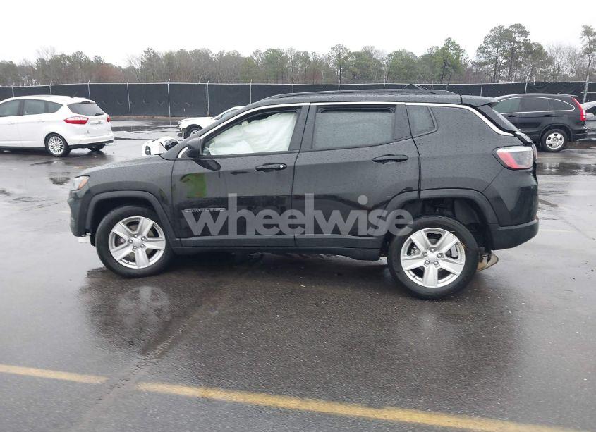 Photo 14 of 2022 Jeep Compass LATITUDE FWD (VIN 3C4NJCBB7NT235136)