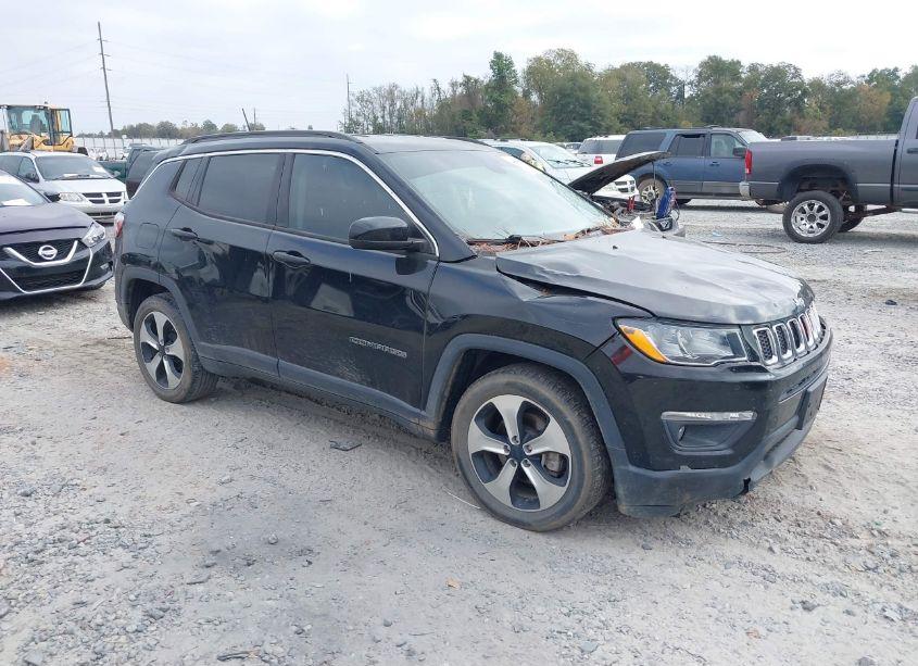 2017 Jeep New COMPASS LATITUDE FWD (VIN 3C4NJCBB8HT668811) main photo