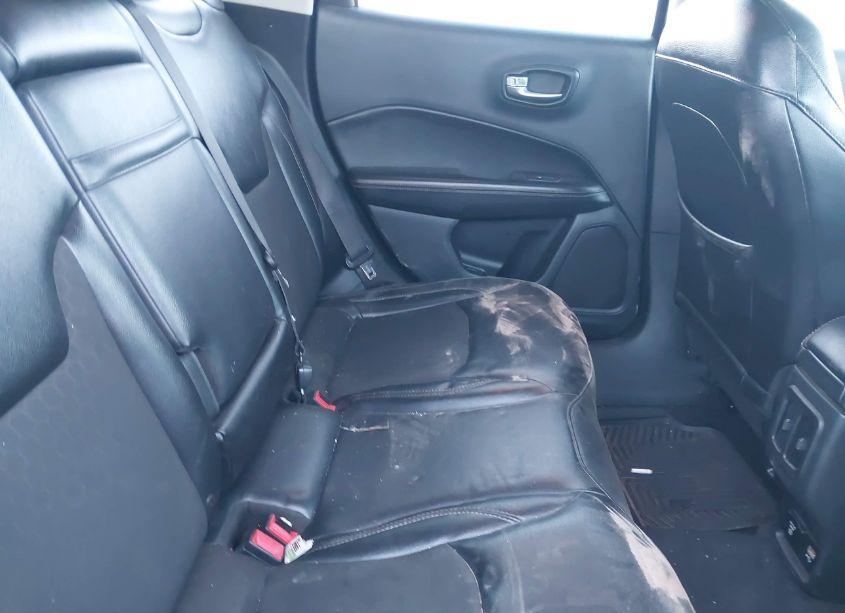 Photo 8 of 2018 Jeep Compass LATITUDE FWD (VIN 3C4NJCBB8JT108616)