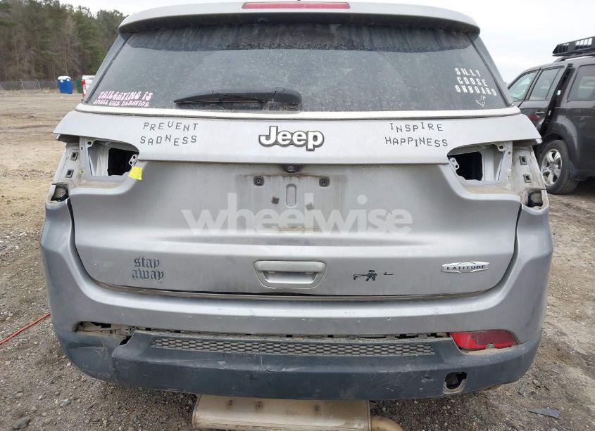 Photo 20 of 2018 Jeep Compass LATITUDE FWD (VIN 3C4NJCBB8JT134052)