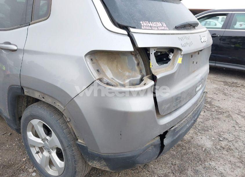 Photo 22 of 2018 Jeep Compass LATITUDE FWD (VIN 3C4NJCBB8JT134052)