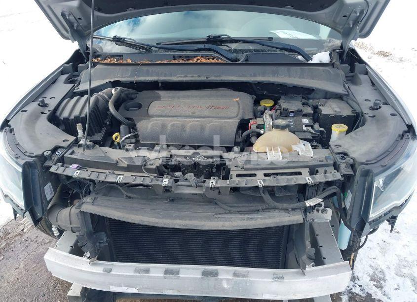 Photo 10 of 2018 Jeep Compass LATITUDE FWD (VIN 3C4NJCBB8JT272416)