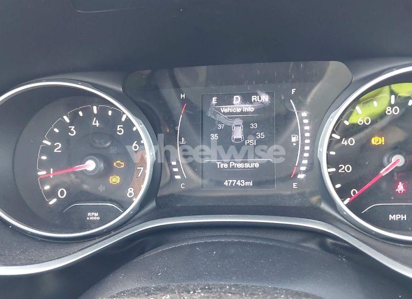 Photo 16 of 2018 Jeep Compass LATITUDE FWD (VIN 3C4NJCBB8JT272416)