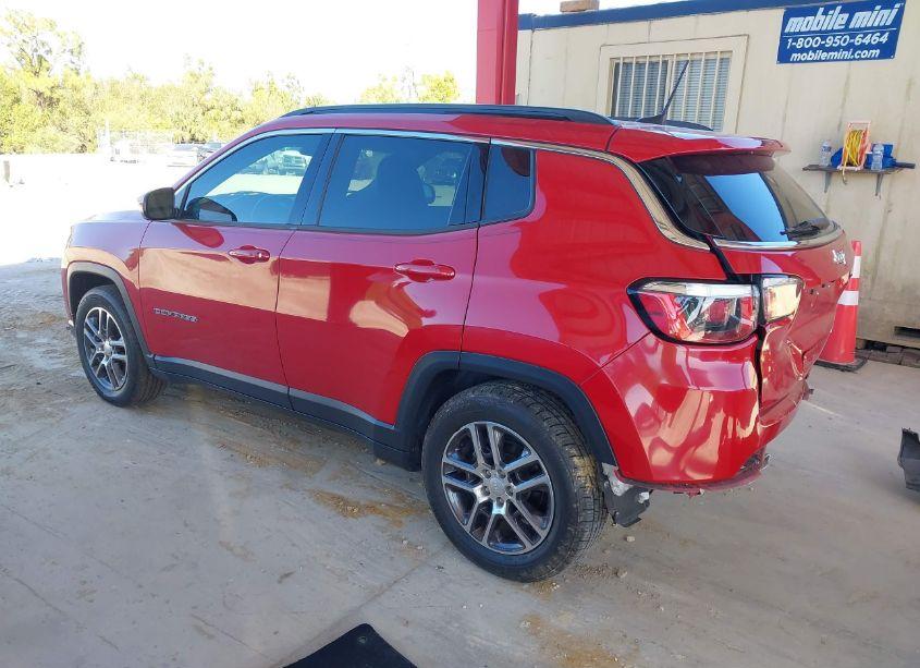 Photo 3 of 2019 Jeep Compass SUN AND WHEEL FWD (VIN 3C4NJCBB8KT652633)