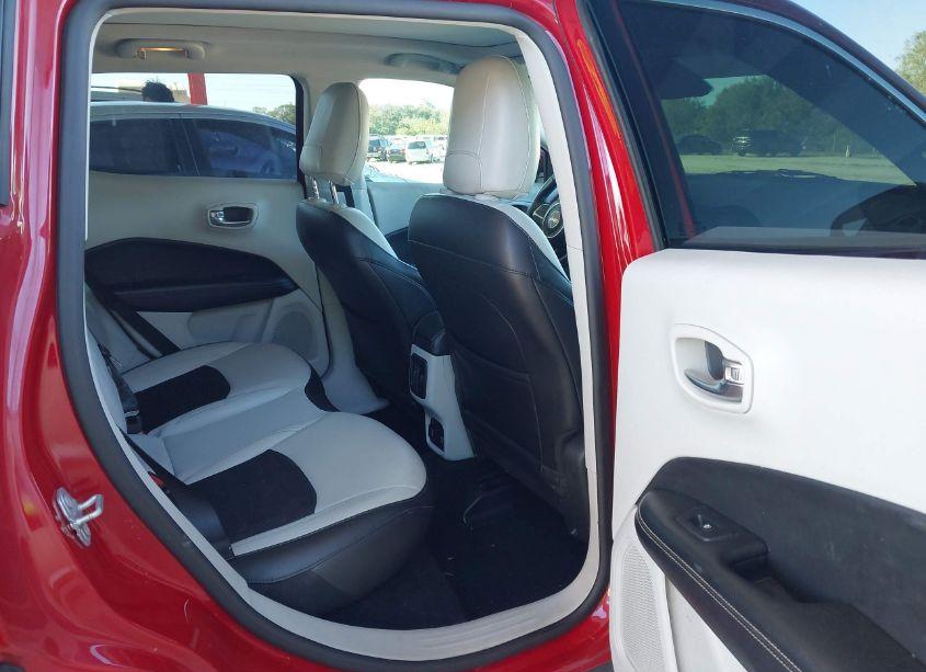 Photo 8 of 2019 Jeep Compass SUN AND WHEEL FWD (VIN 3C4NJCBB8KT652633)
