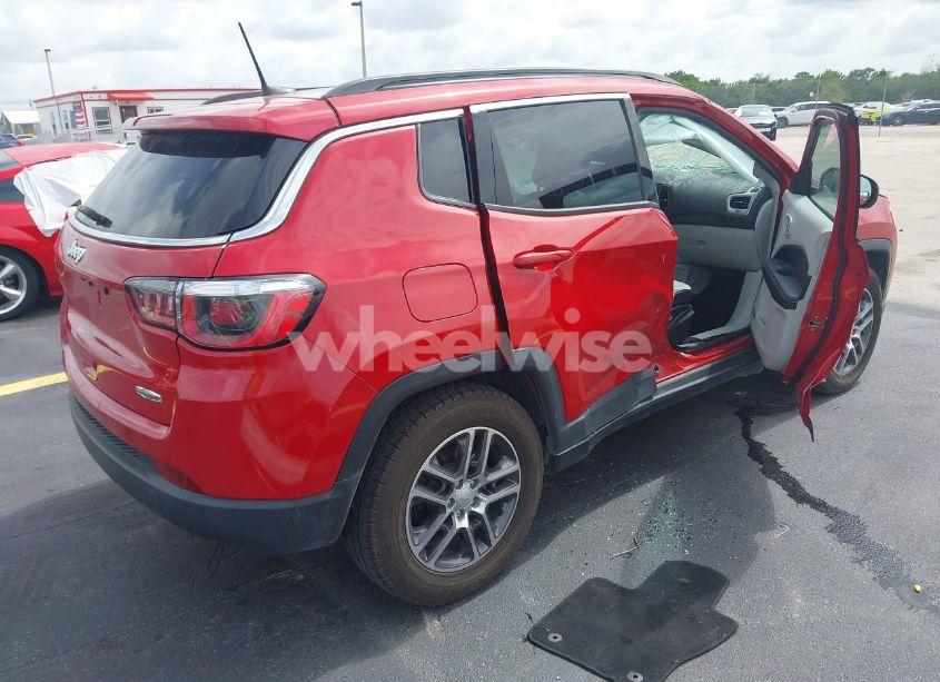 Photo 4 of 2019 Jeep Compass SUN AND WHEEL FWD (VIN 3C4NJCBB8KT843811)