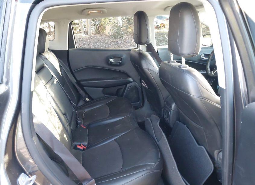 Photo 8 of 2019 Jeep Compass ALTITUDE FWD (VIN 3C4NJCBB8KT843999)