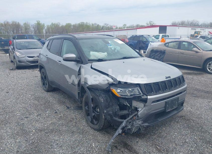 2020 Jeep Compass ALTITUDE FWD (VIN 3C4NJCBB8LT105248) main photo
