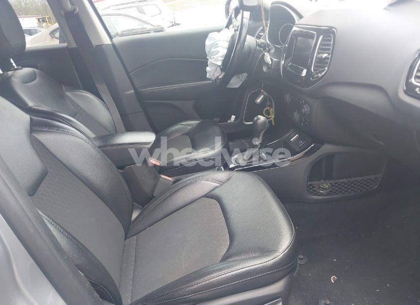Photo 5 of 2020 Jeep Compass ALTITUDE FWD (VIN 3C4NJCBB8LT105248)