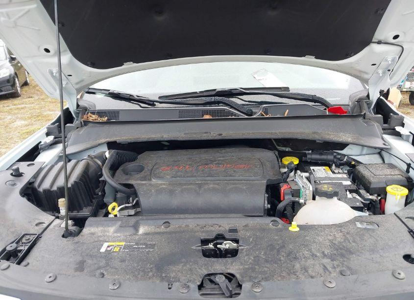 Photo 10 of 2022 Jeep Compass LATITUDE FWD (VIN 3C4NJCBB8NT228857)