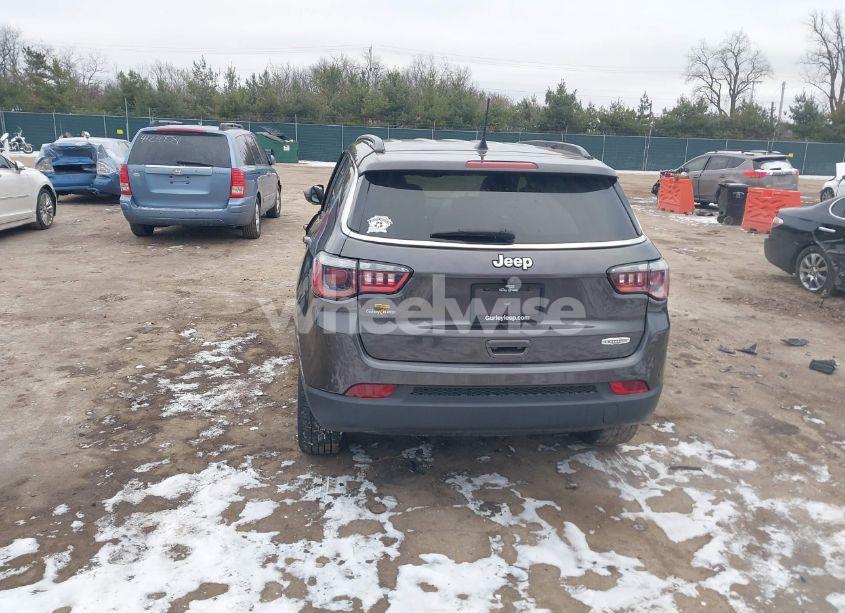 Photo 3 of 2017 Jeep New COMPASS LATITUDE FWD (VIN 3C4NJCBB9HT682278)