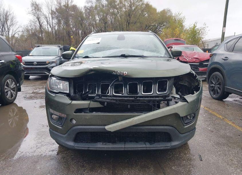 Photo 12 of 2018 Jeep Compass LATITUDE FWD (VIN 3C4NJCBB9JT233611)