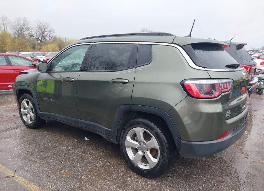 Photo 14 of 2018 Jeep Compass LATITUDE FWD (VIN 3C4NJCBB9JT233611)