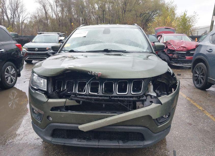 Photo 6 of 2018 Jeep Compass LATITUDE FWD (VIN 3C4NJCBB9JT233611)