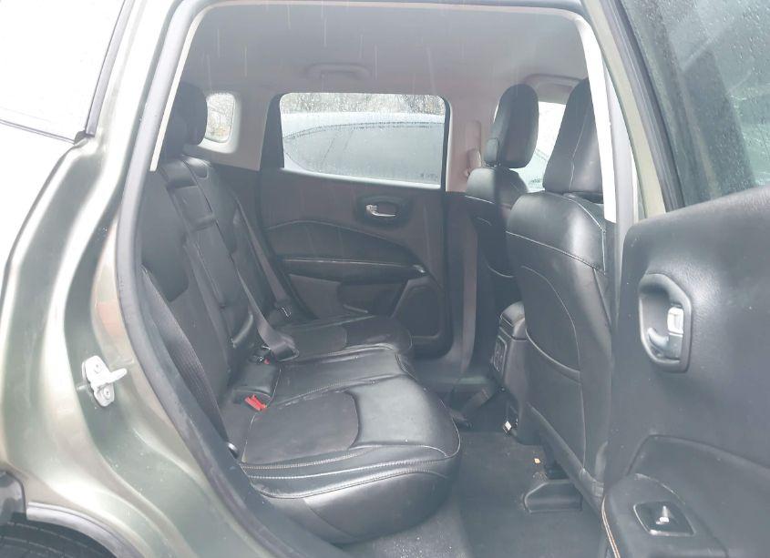 Photo 8 of 2018 Jeep Compass LATITUDE FWD (VIN 3C4NJCBB9JT233611)