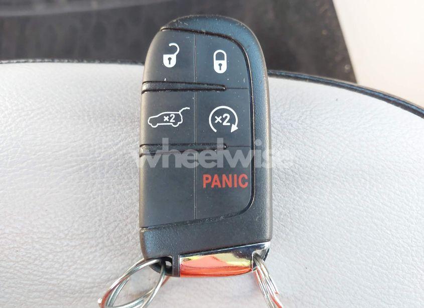 Photo 11 of 2018 Jeep Compass LATITUDE FWD (VIN 3C4NJCBB9JT368863)