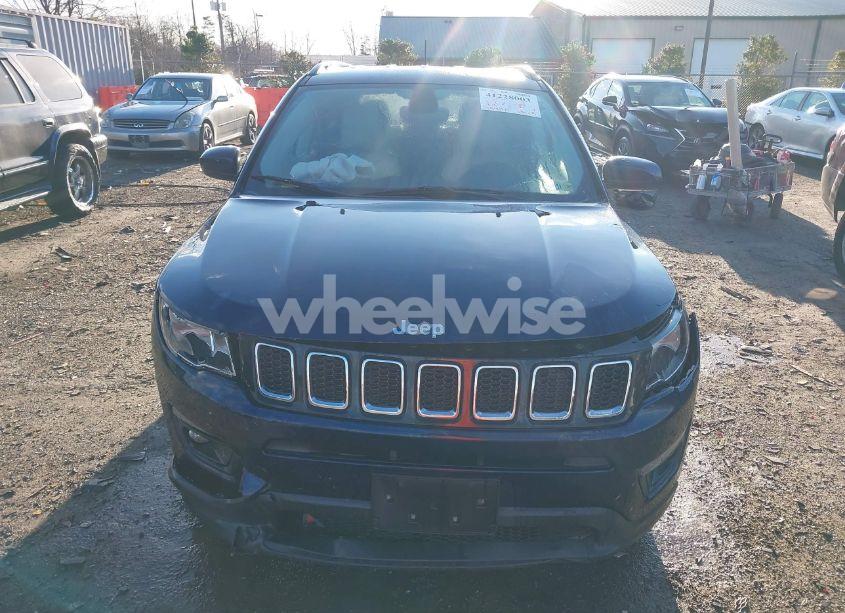 Photo 12 of 2018 Jeep Compass LATITUDE FWD (VIN 3C4NJCBB9JT368863)