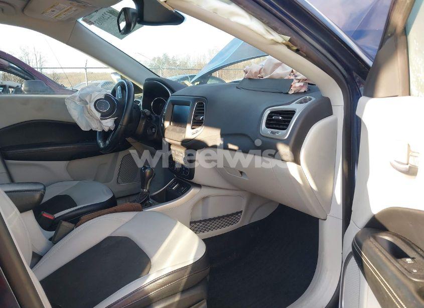 Photo 5 of 2018 Jeep Compass LATITUDE FWD (VIN 3C4NJCBB9JT368863)