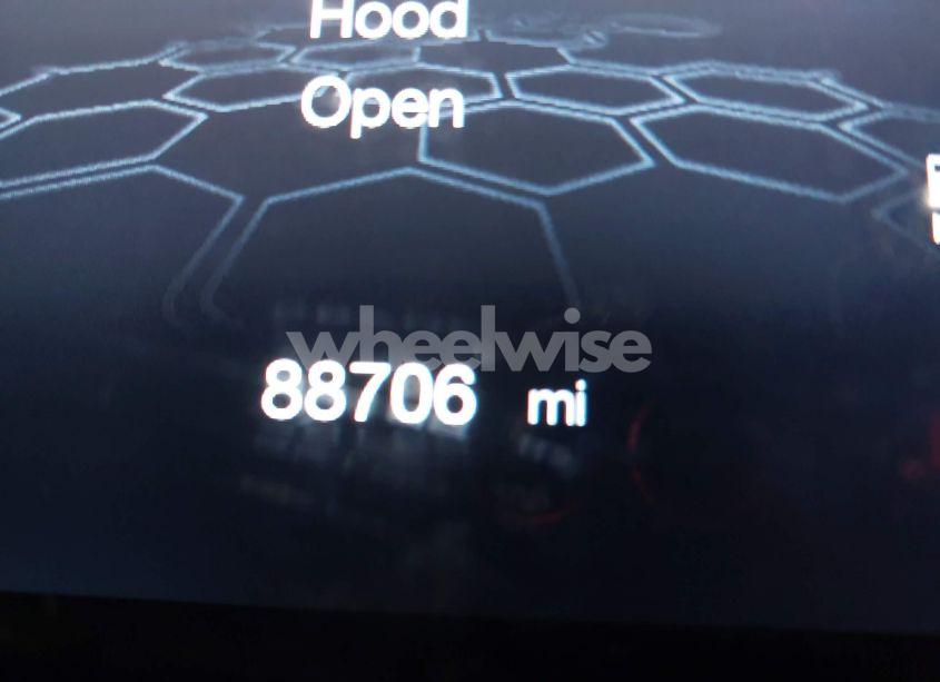 Photo 15 of 2018 Jeep Compass LATITUDE FWD (VIN 3C4NJCBB9JT462130)