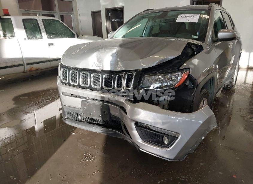 Photo 6 of 2018 Jeep Compass LATITUDE FWD (VIN 3C4NJCBB9JT462130)