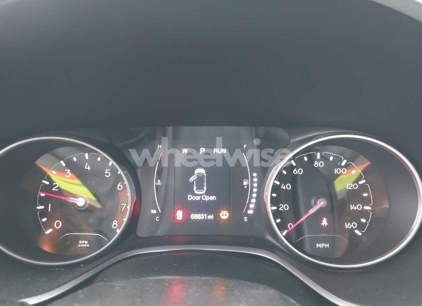 Photo 7 of 2019 Jeep Compass LATITUDE FWD (VIN 3C4NJCBB9KT686242)
