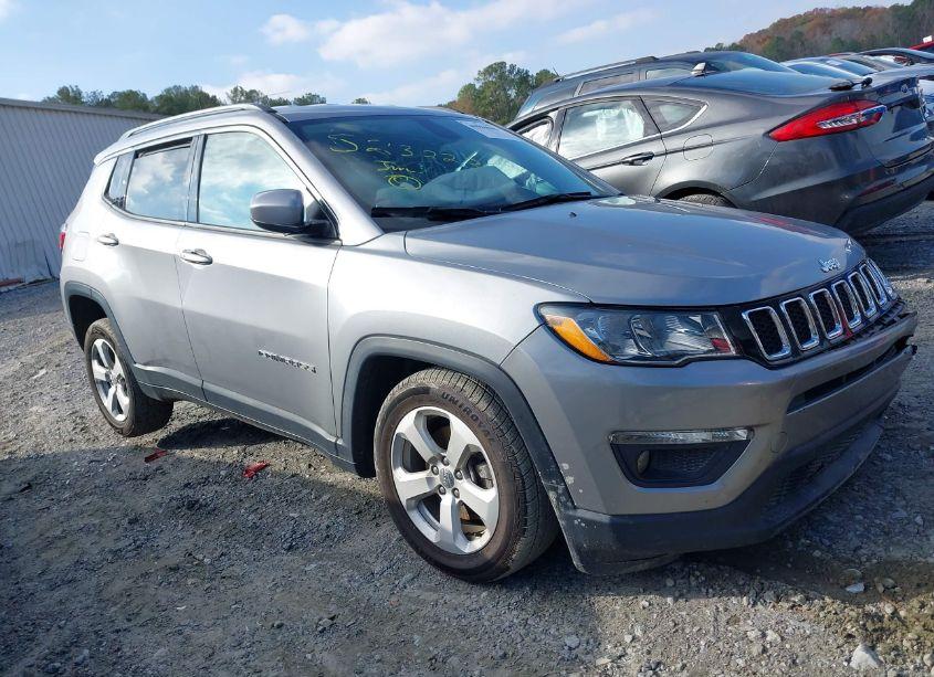 2021 Jeep Compass LATITUDE FWD (VIN 3C4NJCBB9MT523223) main photo