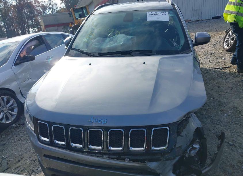 Photo 12 of 2021 Jeep Compass LATITUDE FWD (VIN 3C4NJCBB9MT523223)
