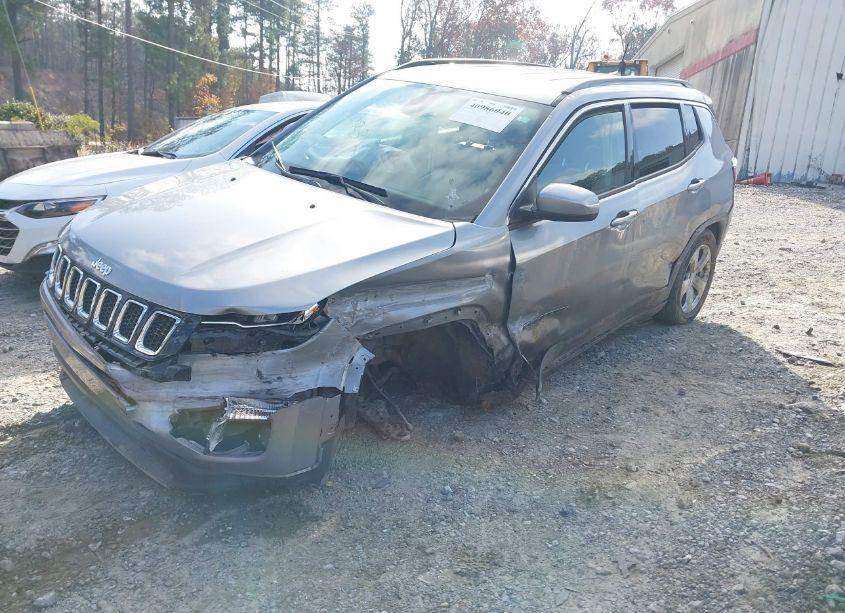 Photo 2 of 2021 Jeep Compass LATITUDE FWD (VIN 3C4NJCBB9MT523223)