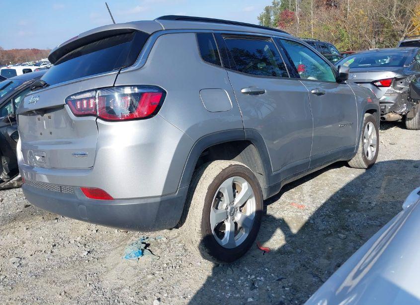 Photo 4 of 2021 Jeep Compass LATITUDE FWD (VIN 3C4NJCBB9MT523223)