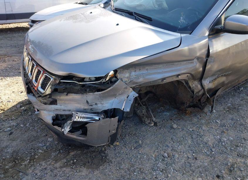 Photo 6 of 2021 Jeep Compass LATITUDE FWD (VIN 3C4NJCBB9MT523223)