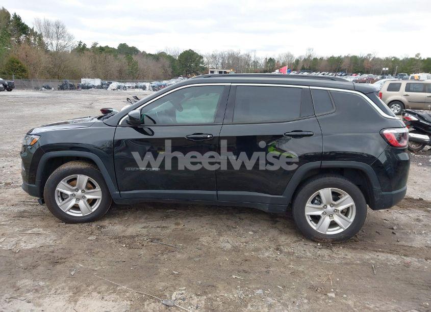 Photo 14 of 2022 Jeep Compass LATITUDE FWD (VIN 3C4NJCBB9NT182570)