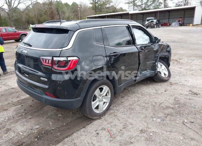 Photo 4 of 2022 Jeep Compass LATITUDE FWD (VIN 3C4NJCBB9NT182570)