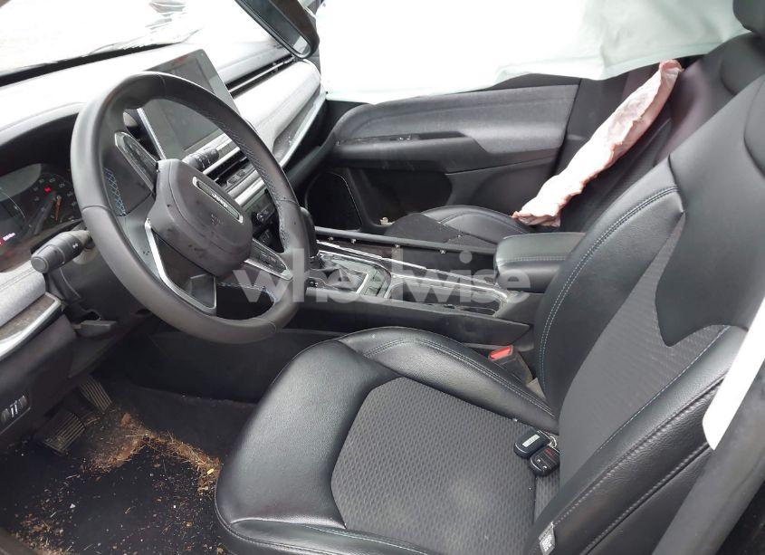 Photo 5 of 2022 Jeep Compass LATITUDE FWD (VIN 3C4NJCBB9NT182570)